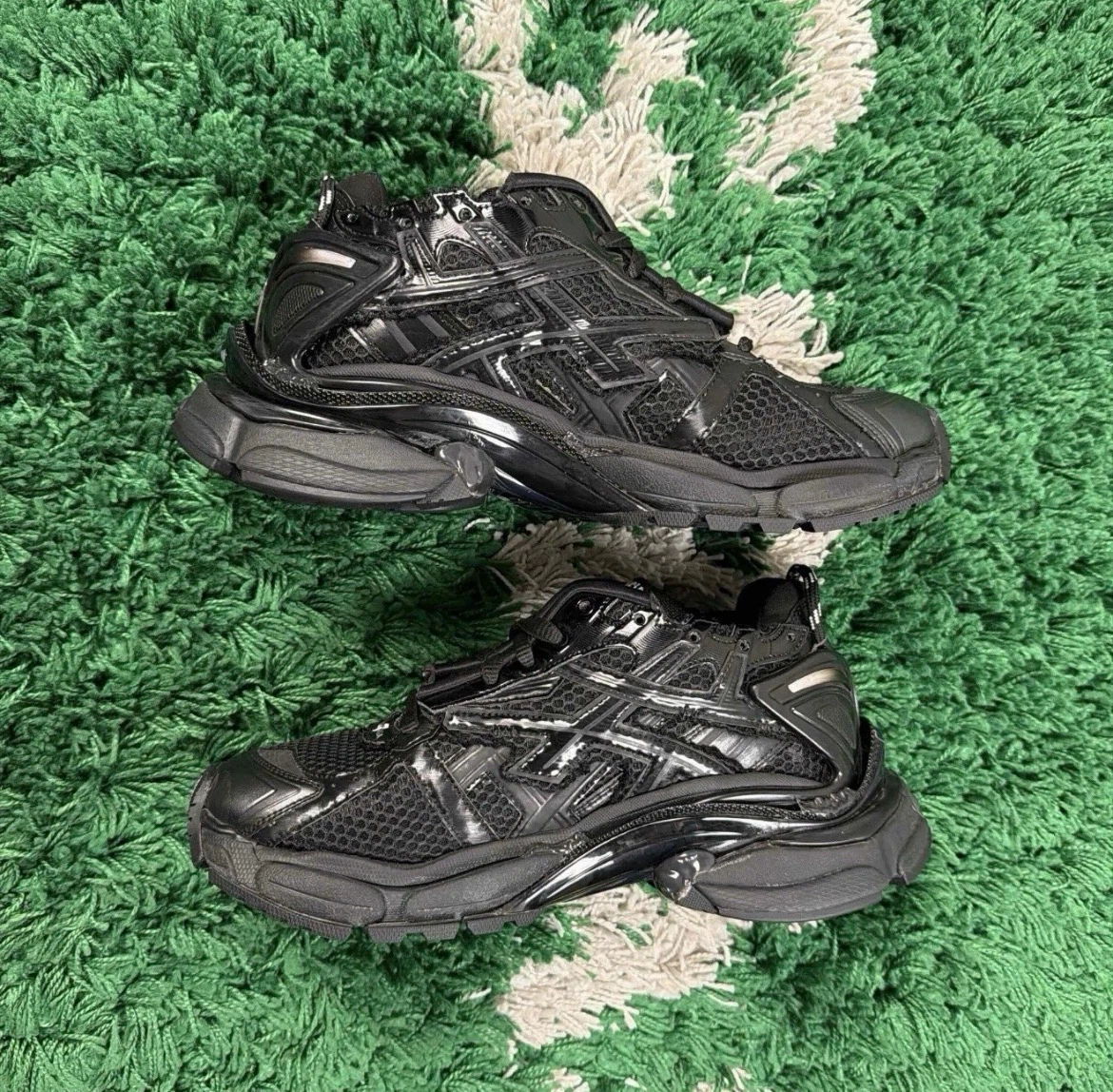 Balenciaga Runner Black Sneakers Size 40 - photo 2