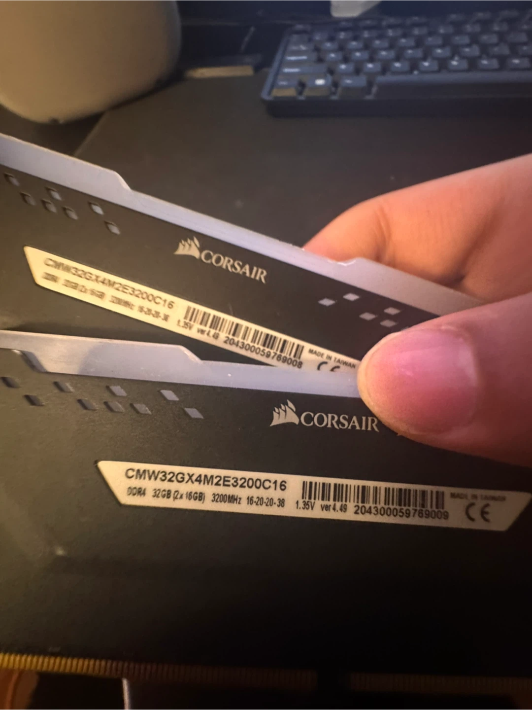 Corsair Vengeance RGB Pro RAM DDR4 32GB (2x16GB) 3200MHz - photo 2