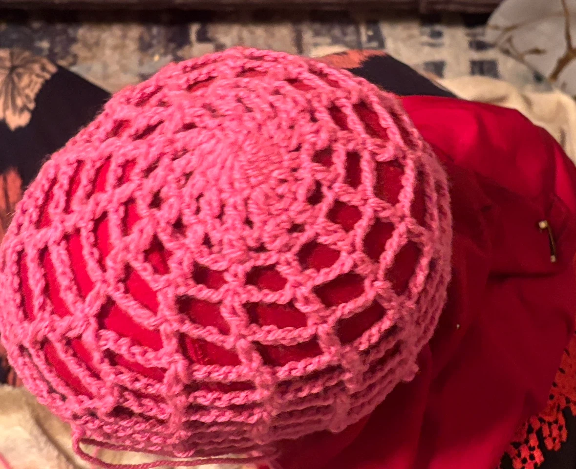 Handmade Pink Crocheted Beret - photo 2