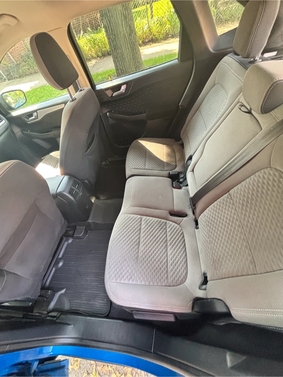 Ford Escape Blue SUV - photo 4