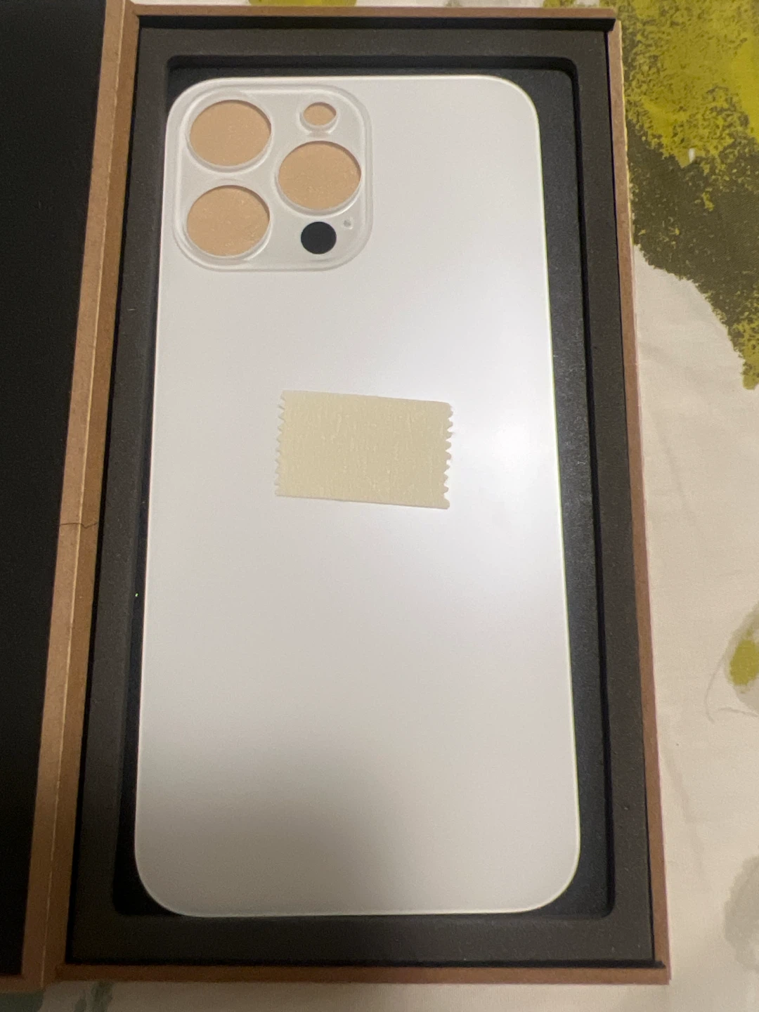 iPhone 14 Pro Max Back Glass Replacement - photo 3