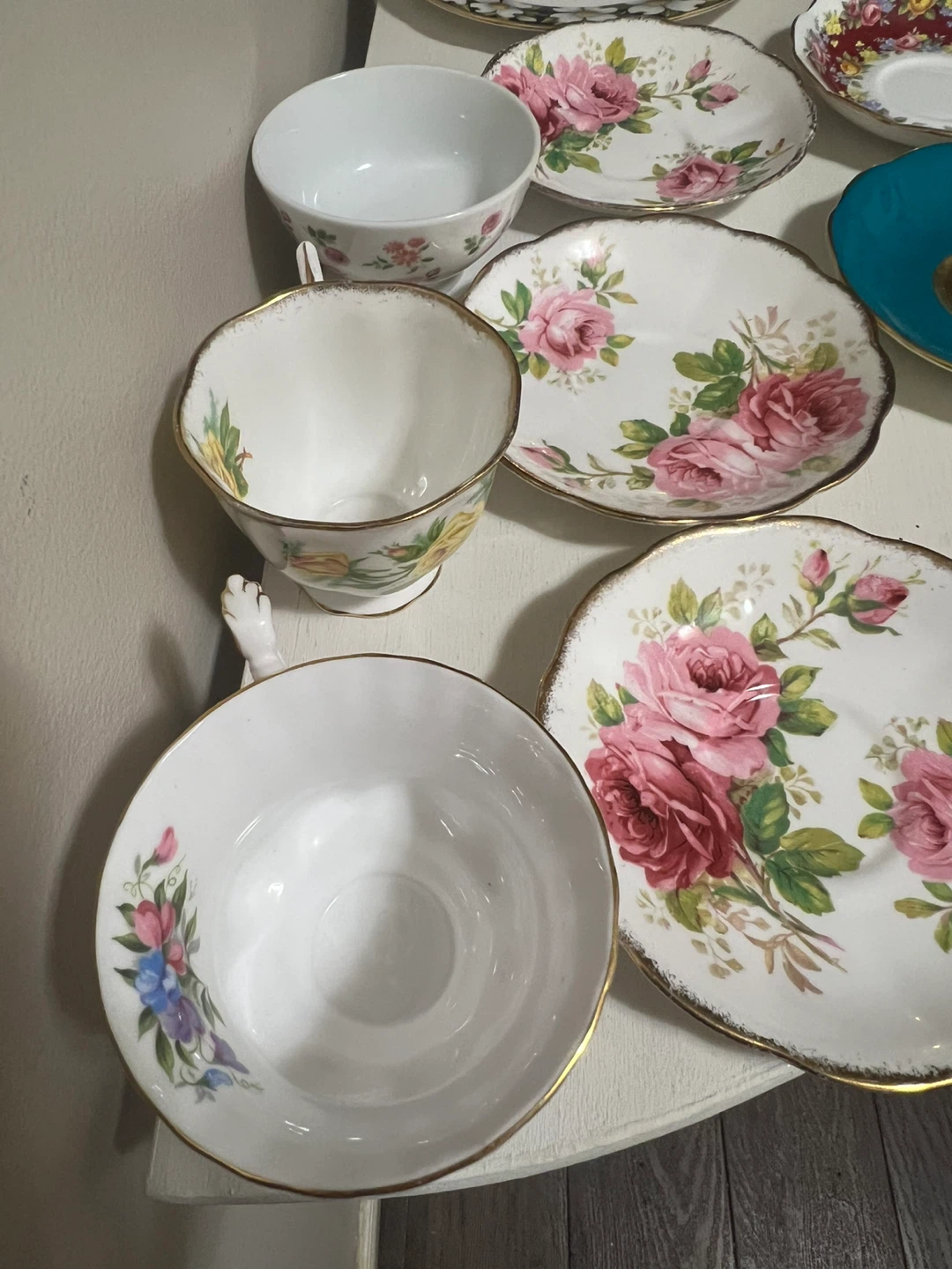 TAKE ALL - Vintage Royal Albert Bone China Lot – 8 Pieces - photo 2