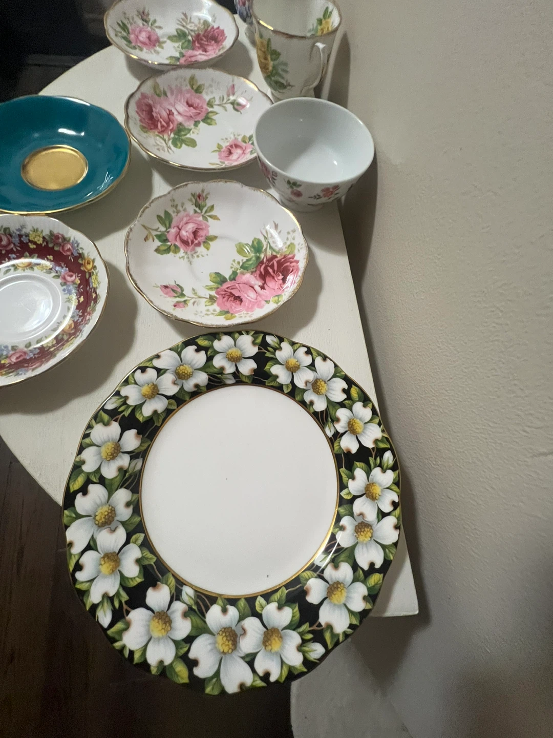 TAKE ALL - Vintage Royal Albert Bone China Lot – 8 Pieces - photo 3