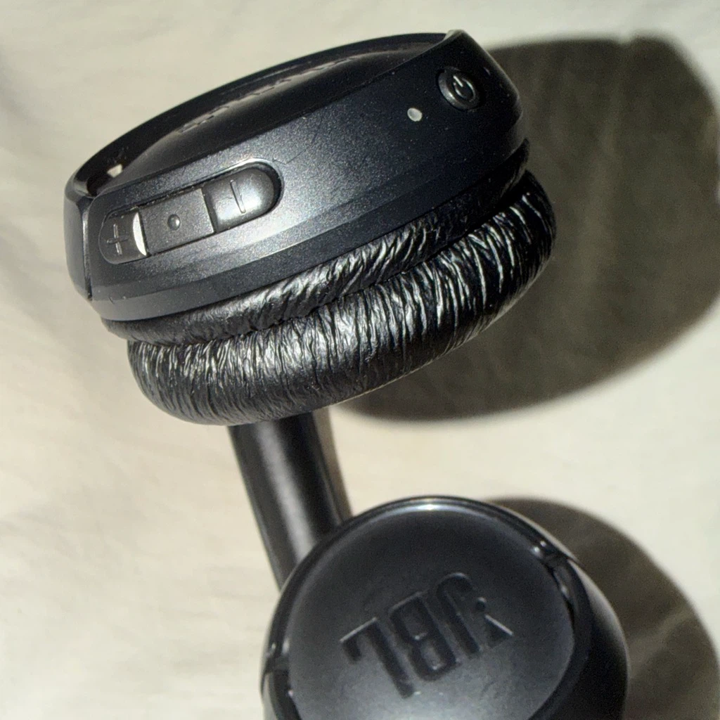 JBL Wireless Headphones - photo 2