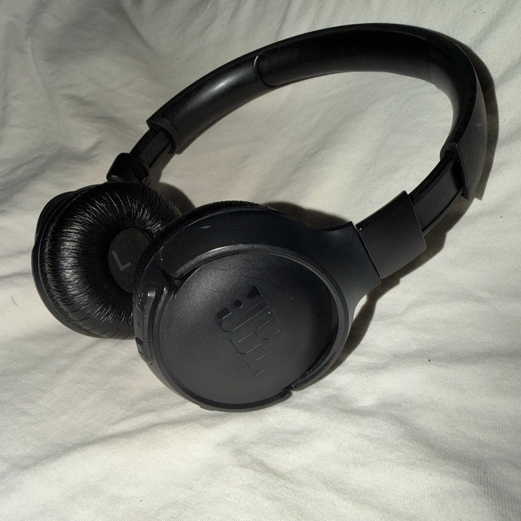 JBL Wireless Headphones - photo 3