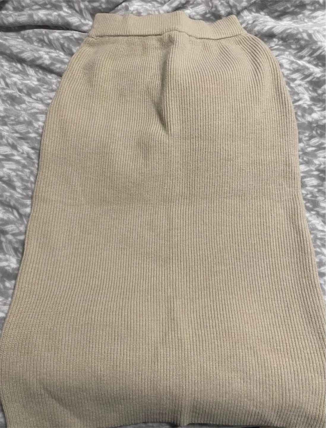 Ribbed Knit Turtleneck Sleeveless Top & Skirt Set - photo 2