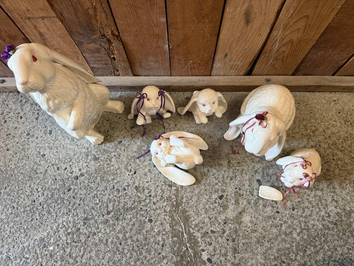 6 decorative rabbit/bunny ceramics. - photo 2
