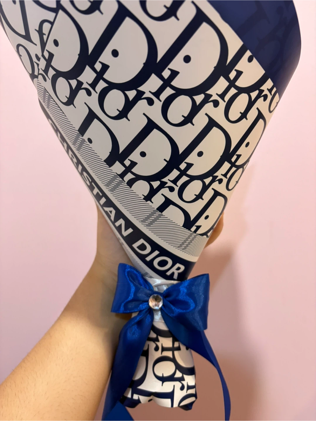 Pre made Forever roses. - photo 2