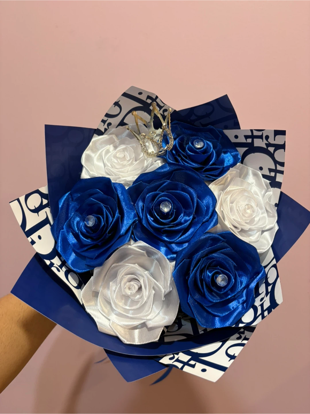 Pre made Forever roses. - photo 3