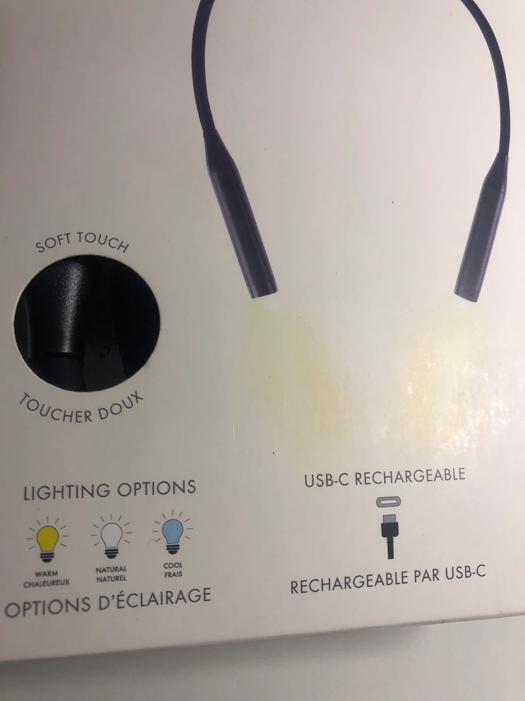 NEW Indigo Hands Free Book Light 2in 1 - photo 2