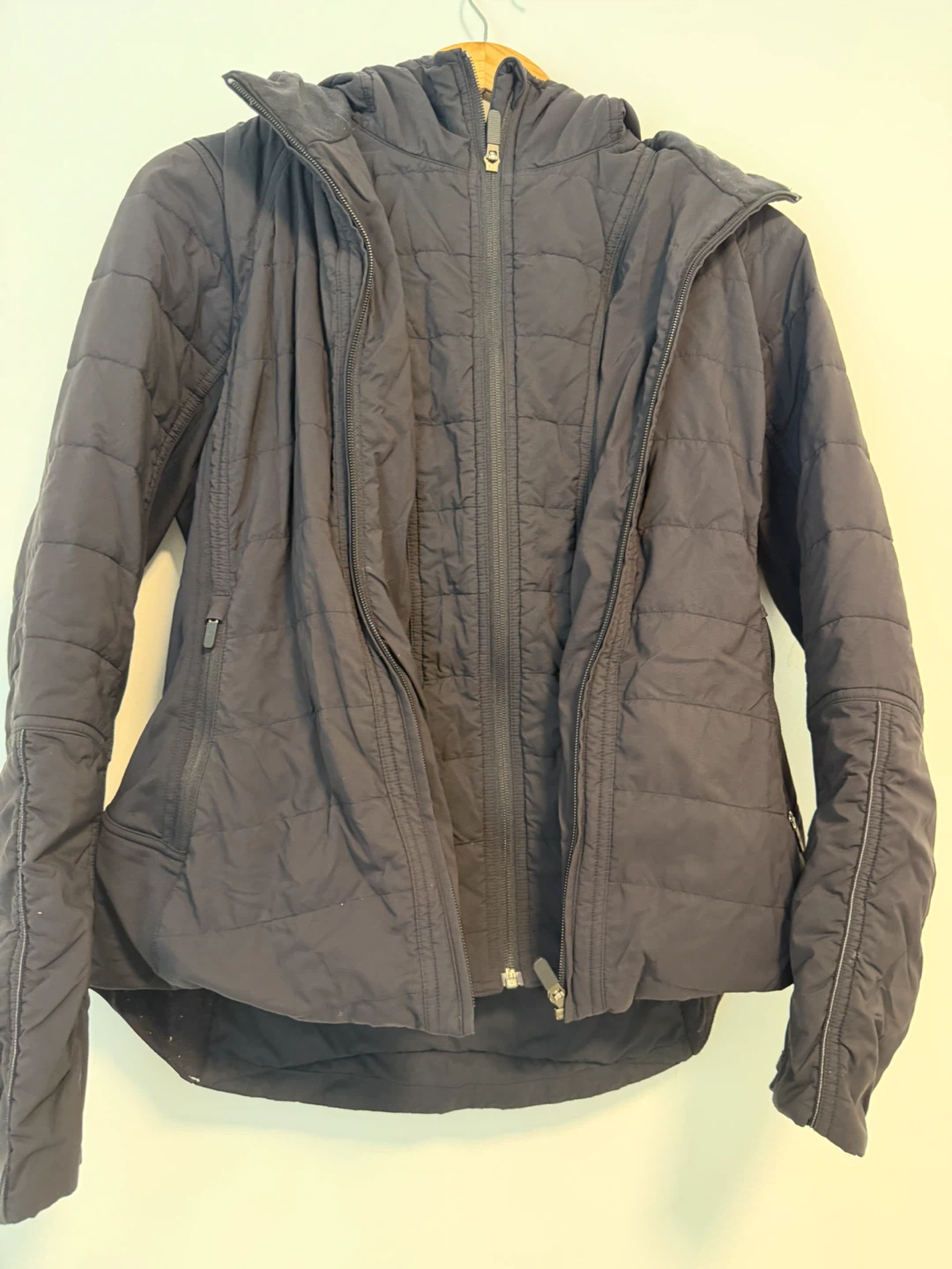 Lululemon Hooded Puffer Jacket - photo 3