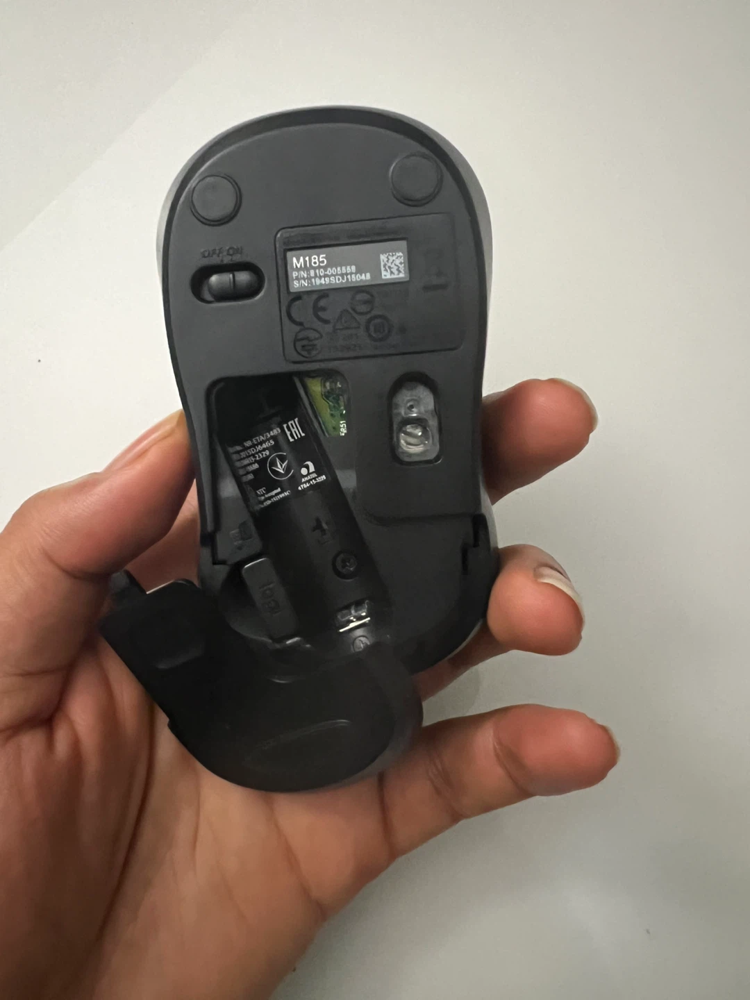 Logitech M185 Wireless Mouse with USB Receiver - photo 2