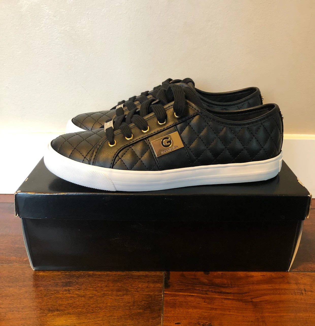 GBG Los Angeles Black Quilted Sneakers New! - photo 3