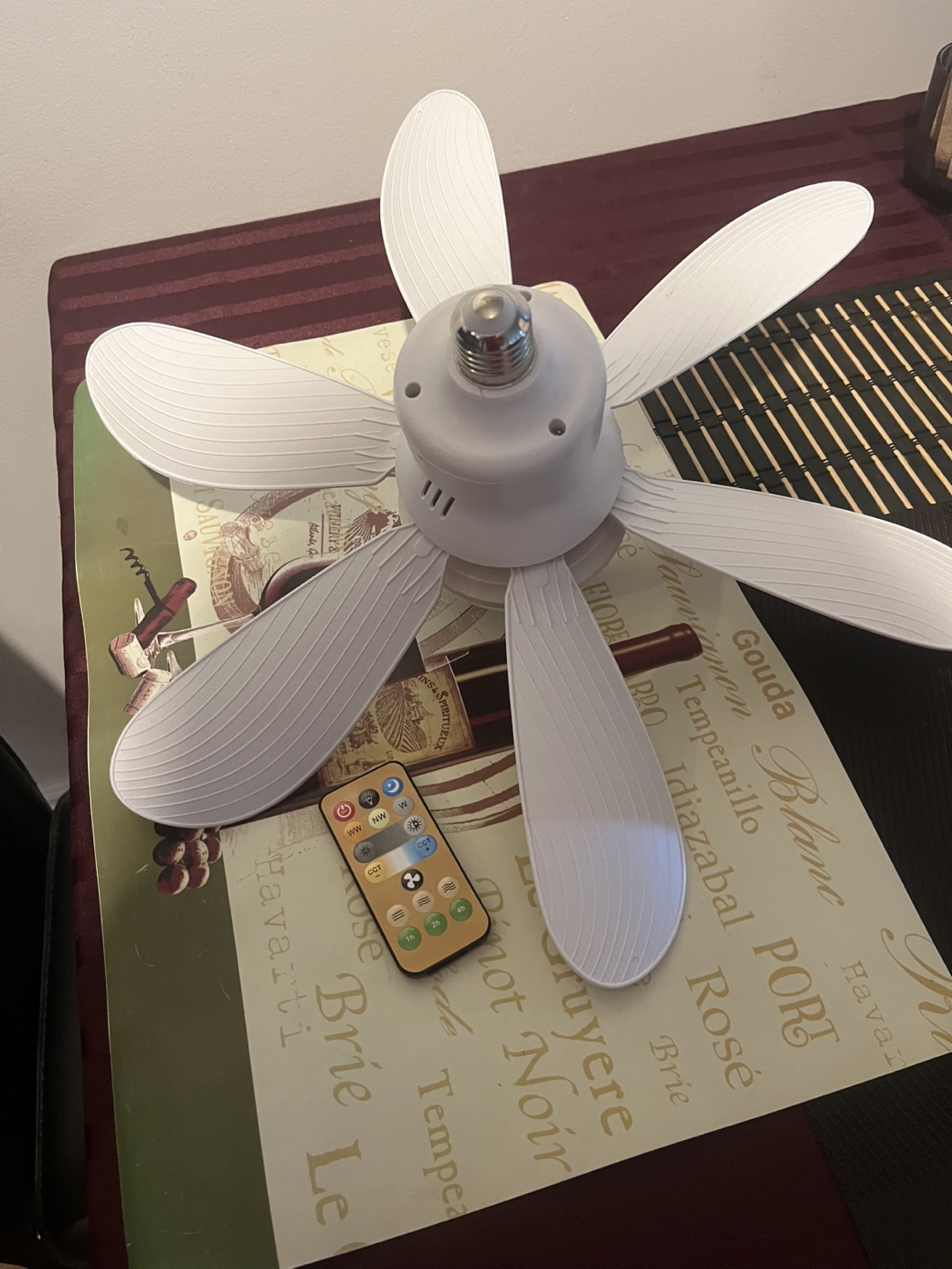 White 4 Blade Ceiling Fan with Remote Control - photo 2