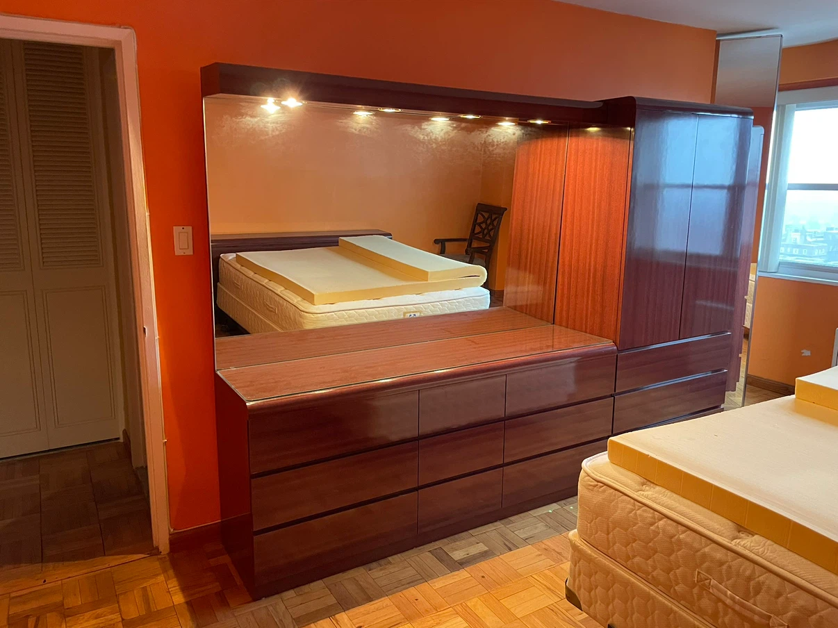 9-Drawer Dresser with Mirror and Lights - photo 2