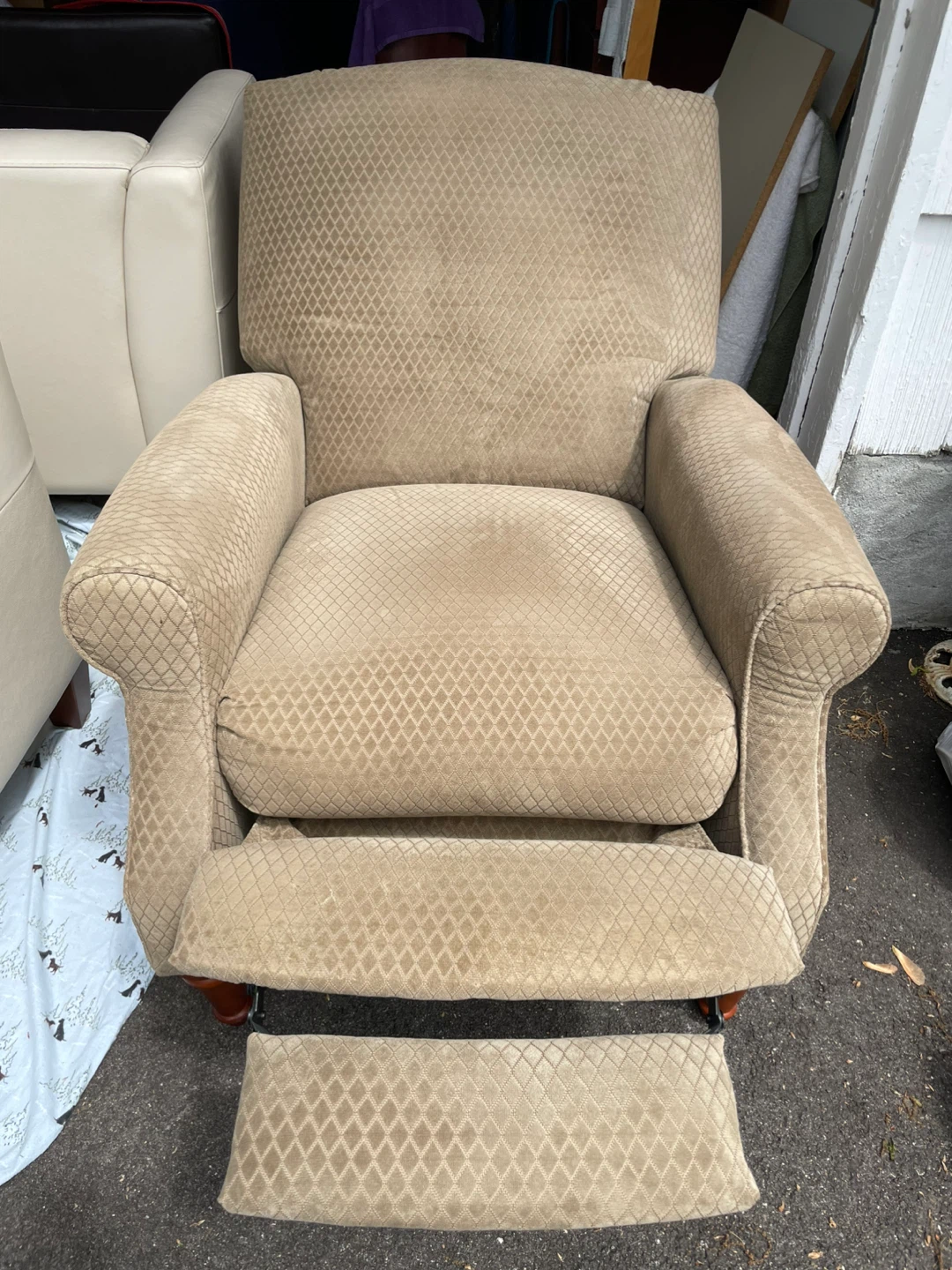 NEW - Upholstered Recliner Chair with Foot Rest - photo 4