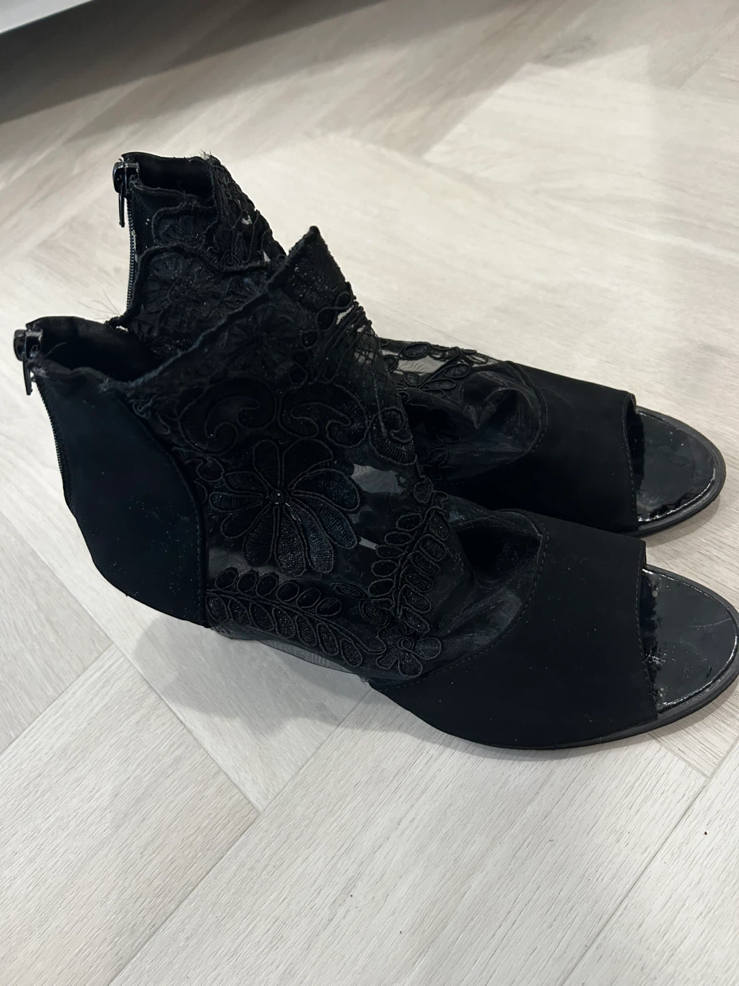 Black Lace Gladiator Heels - photo 2