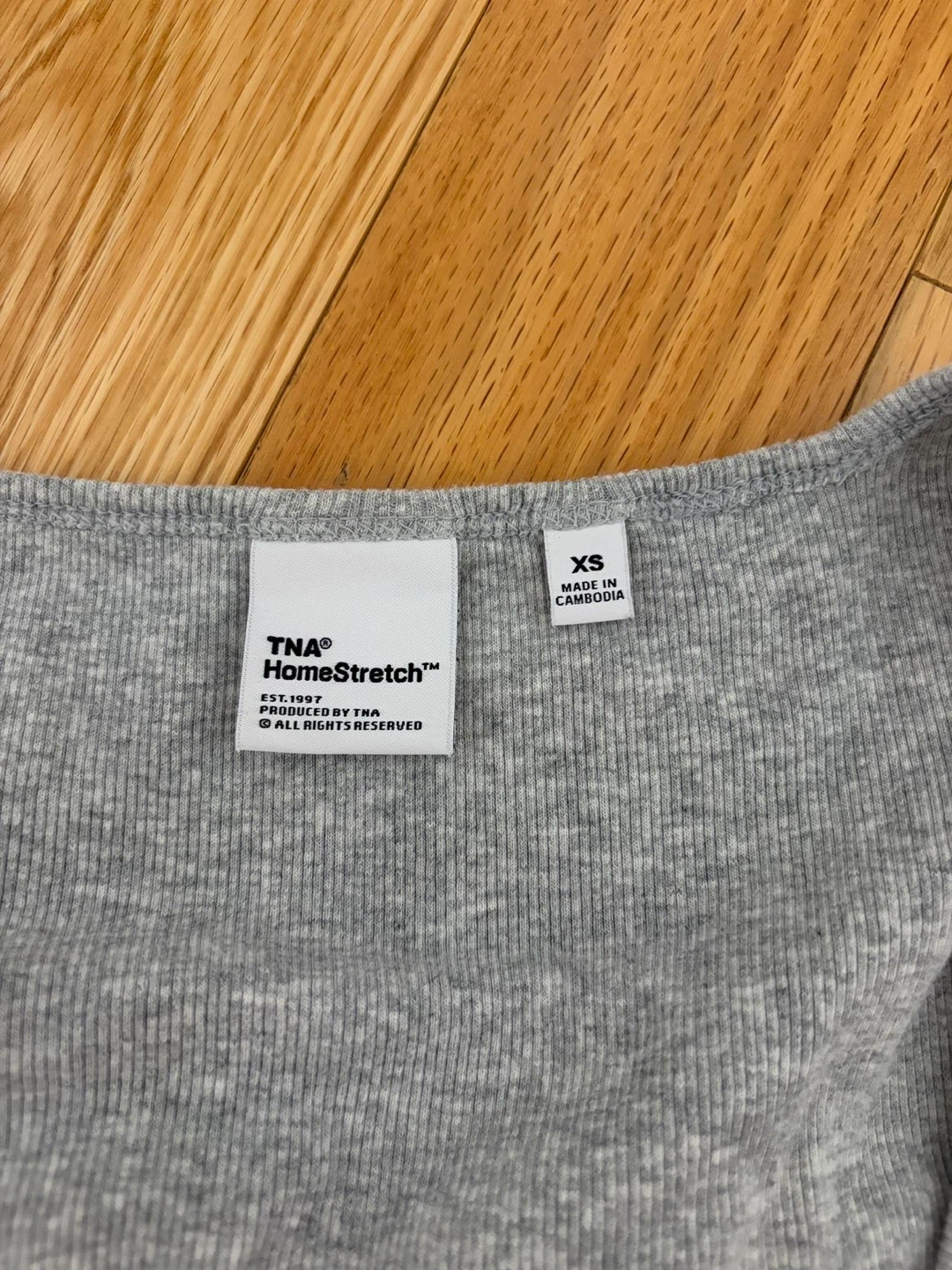 TNA Grey Ribbed Knit Short Sleeve Top XS - photo 3