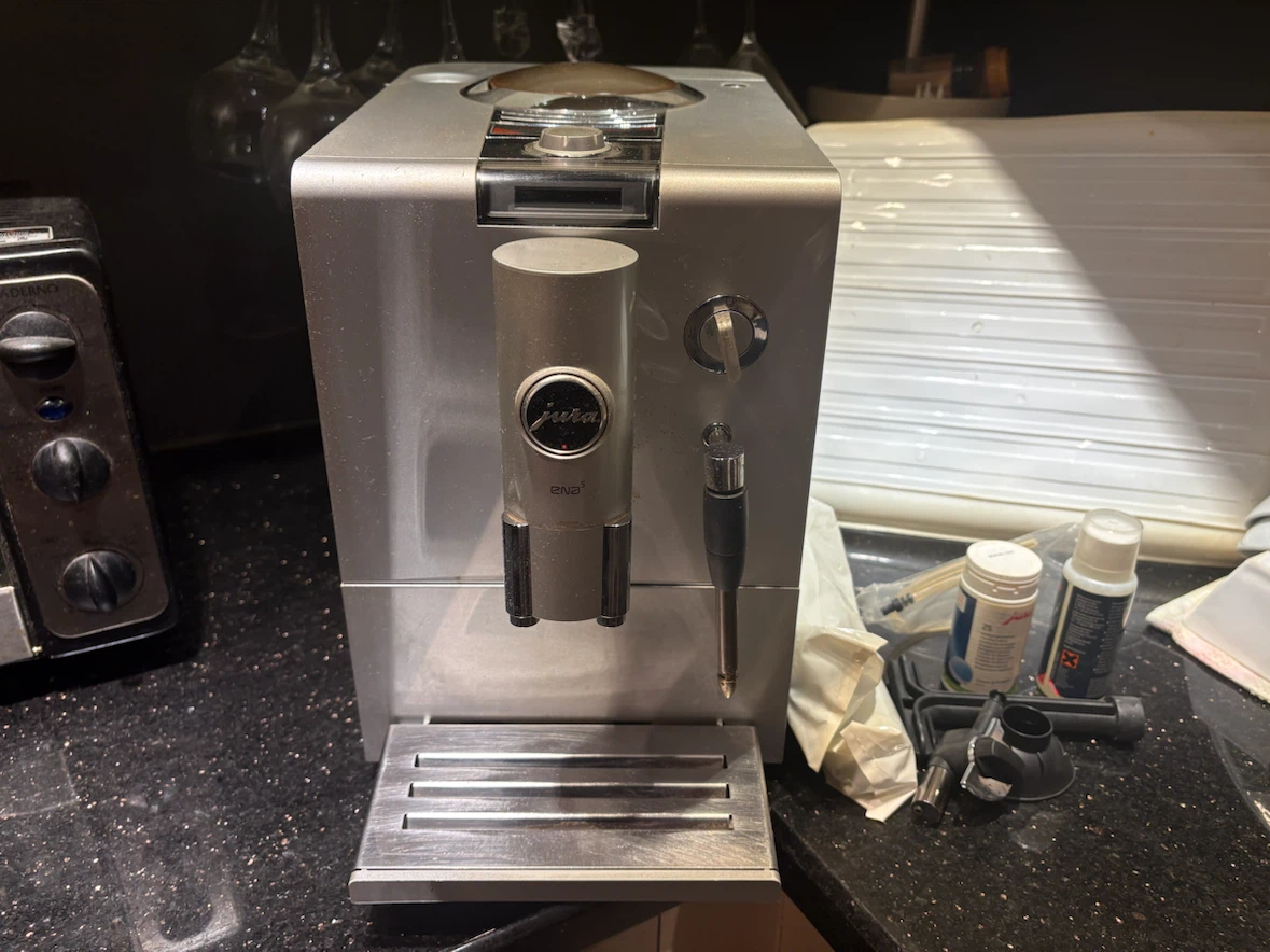 Jura Ena 5 automatic espresso machine - photo 2