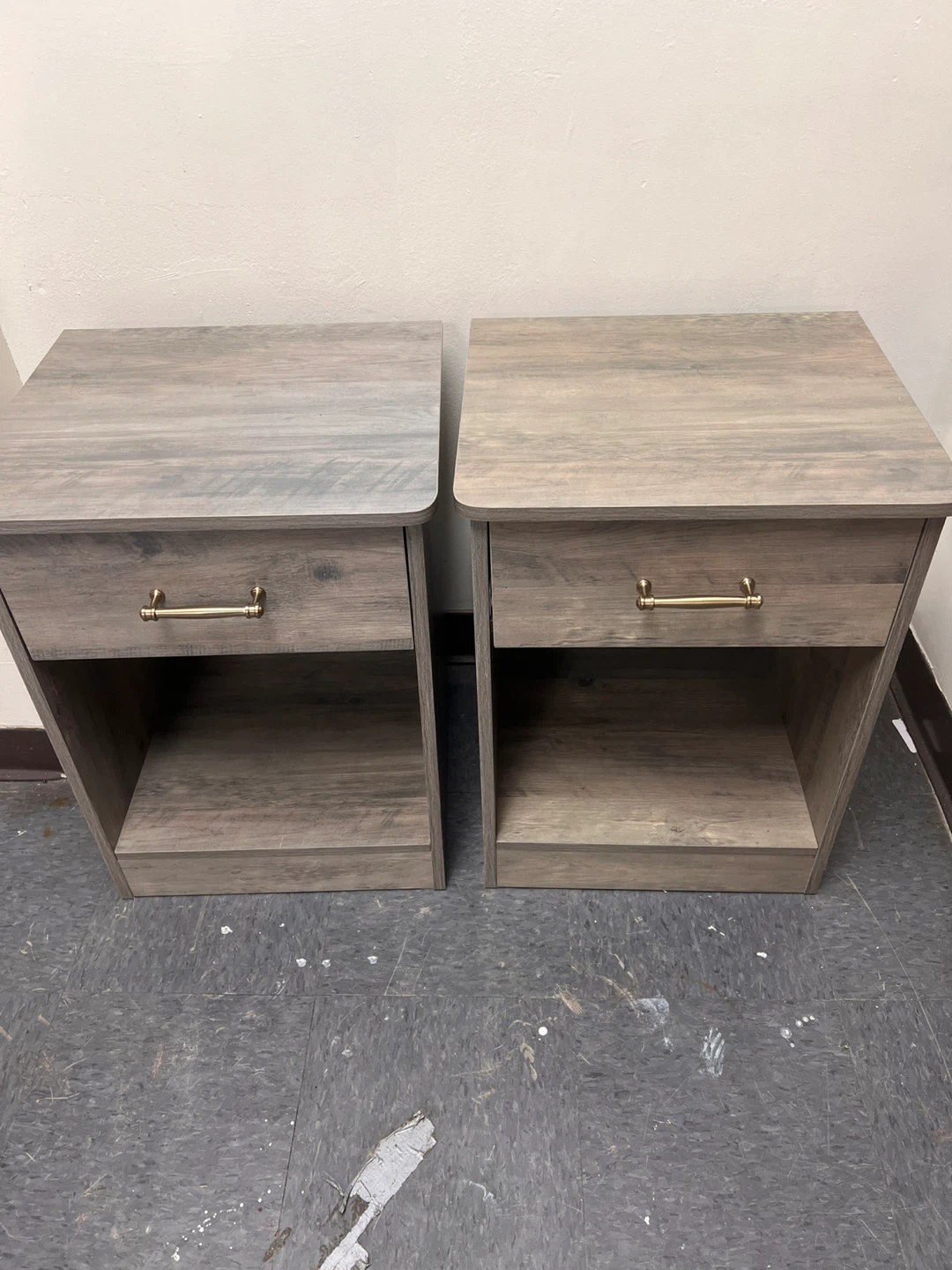 Mesa de cuarto