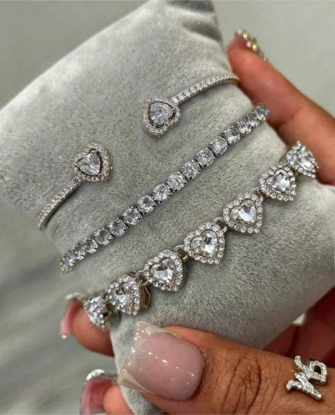 Sparkly Heart Bracelets Set