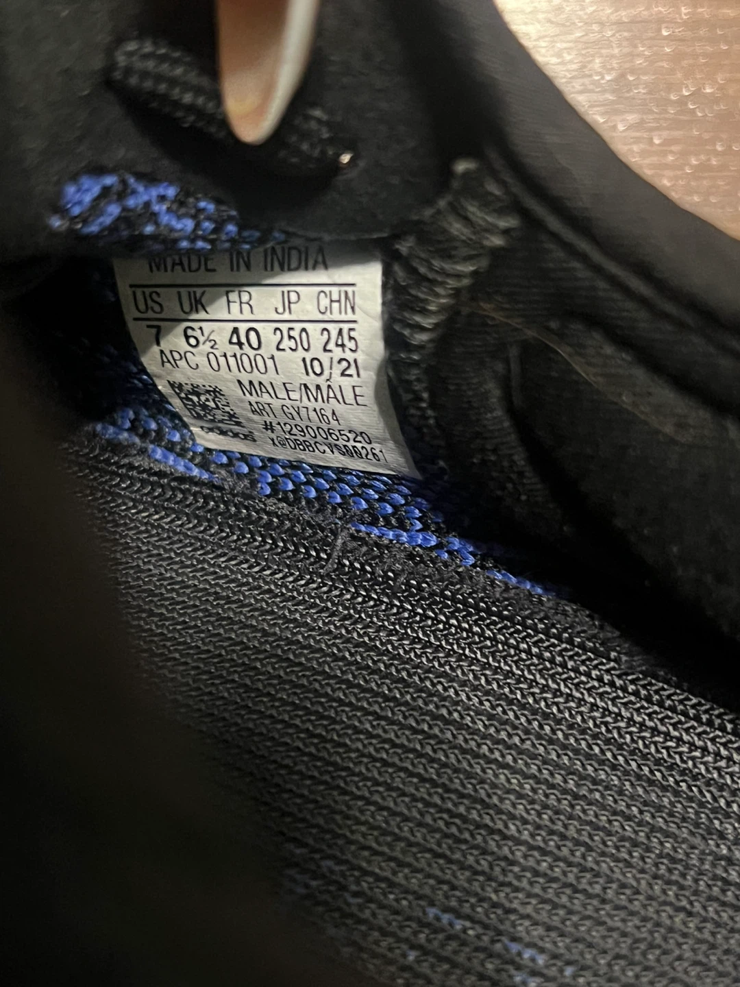 Adidas Yeezy 350 V2 "Dazzling Blue" Sneakers - photo 4