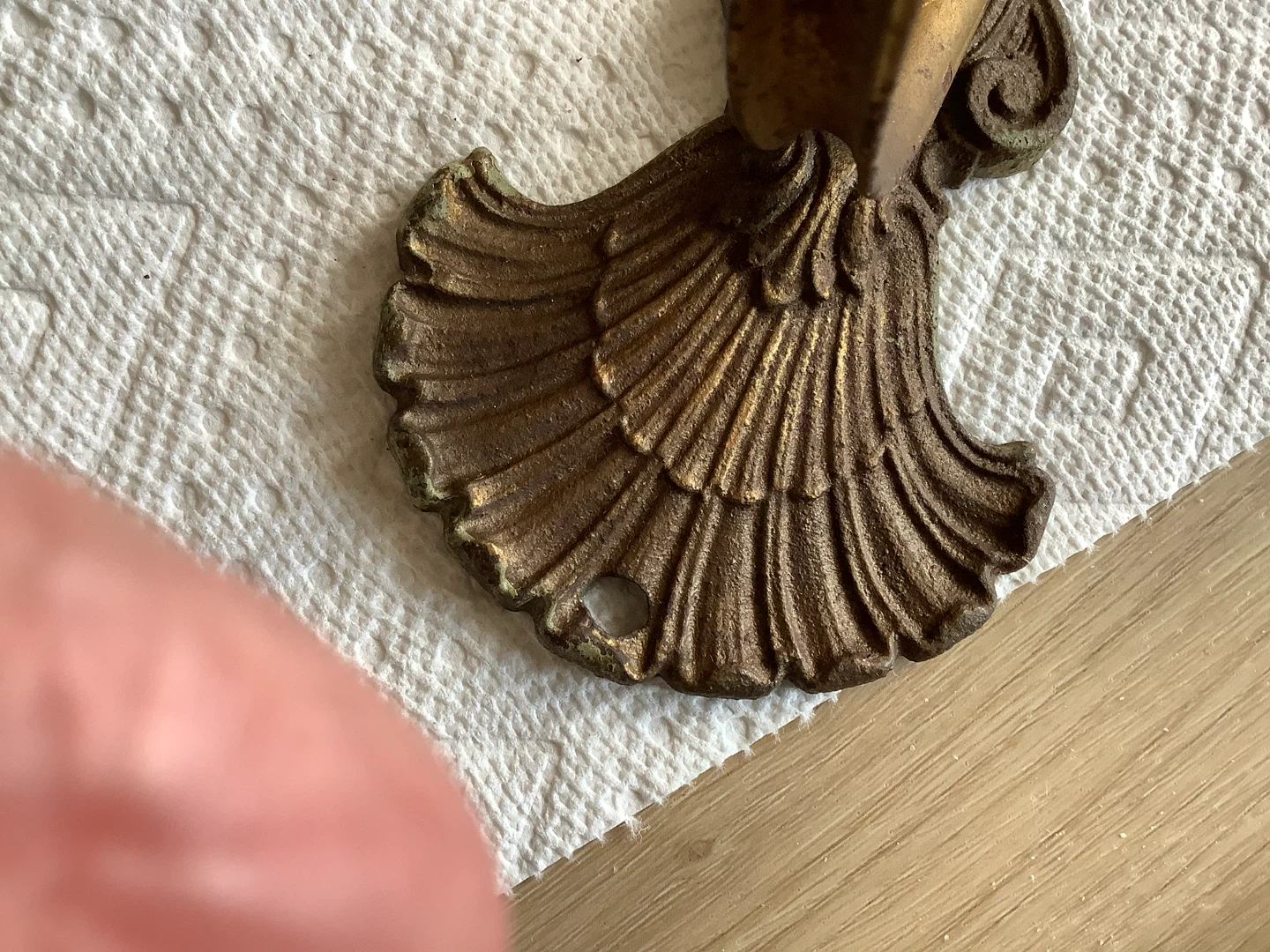 Antique Bronzed Cast Metal Wall Sconce Backplate 🐞 - photo 2