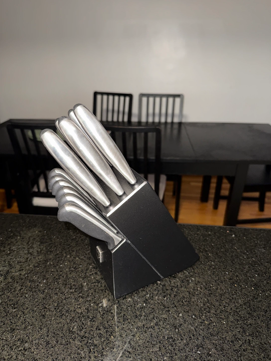 Knife Block Set, Stainless steel trays and cast iron saucepan