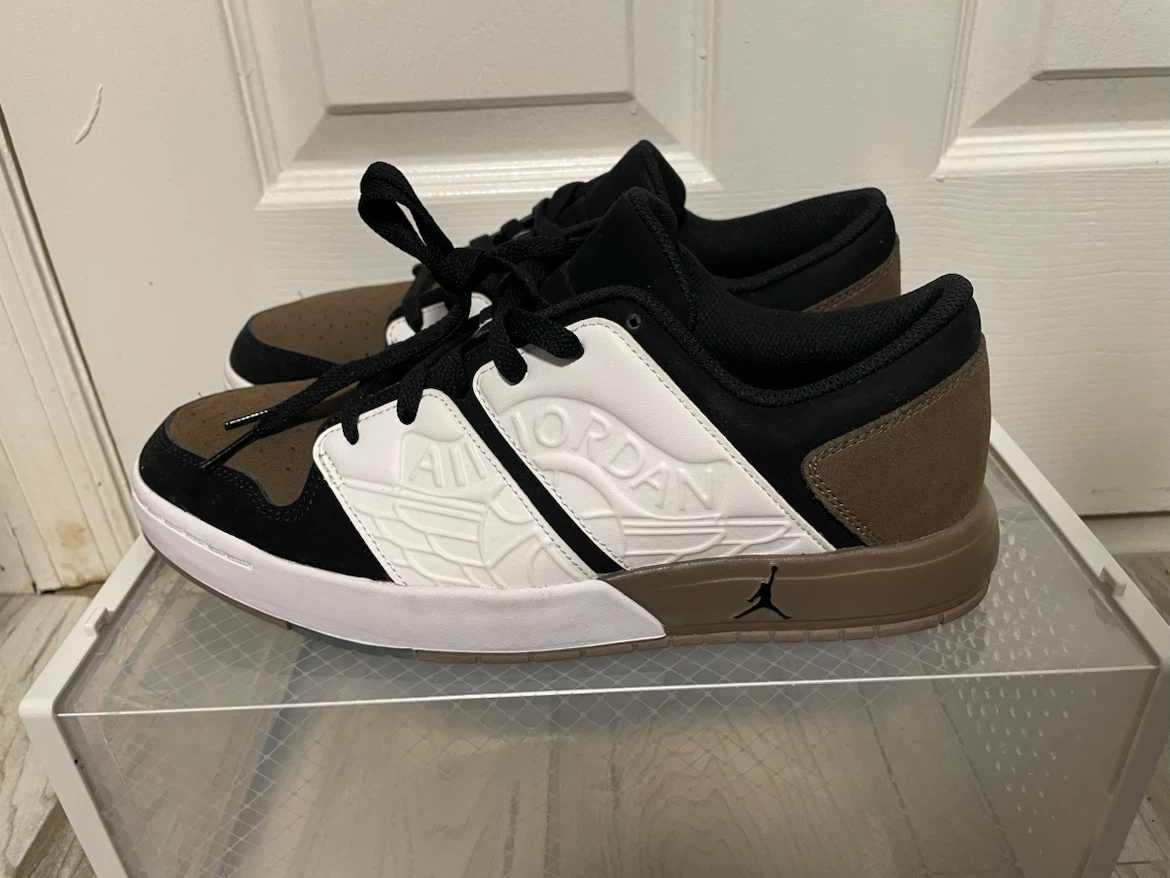 Air Jordan Nu Retro 1 Low 'Palomino Size 9