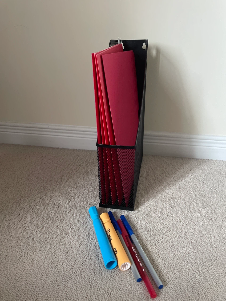 Mesh folder Holder with Pens and Files