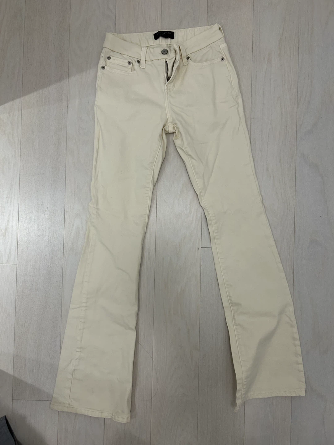 Banana Republic white low rise bootcut jeans