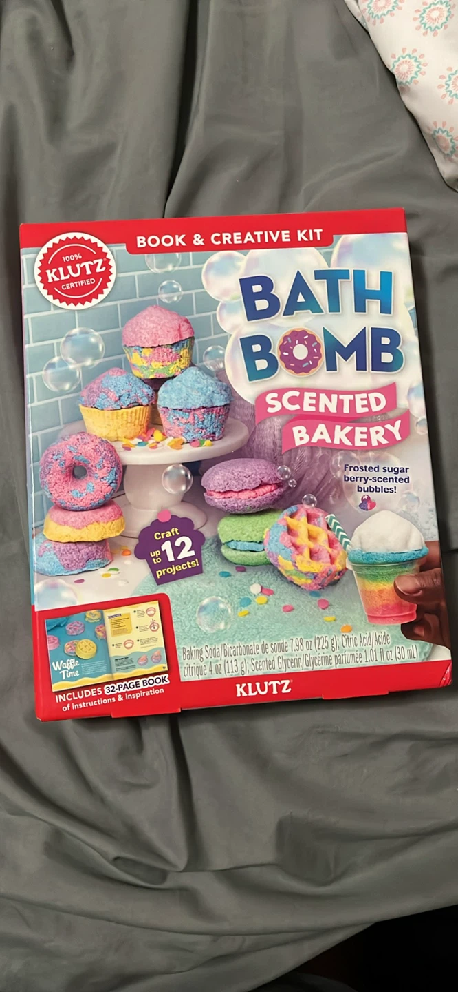 Klutz Bath Bomb Scented Bakery Book & Creative Kit