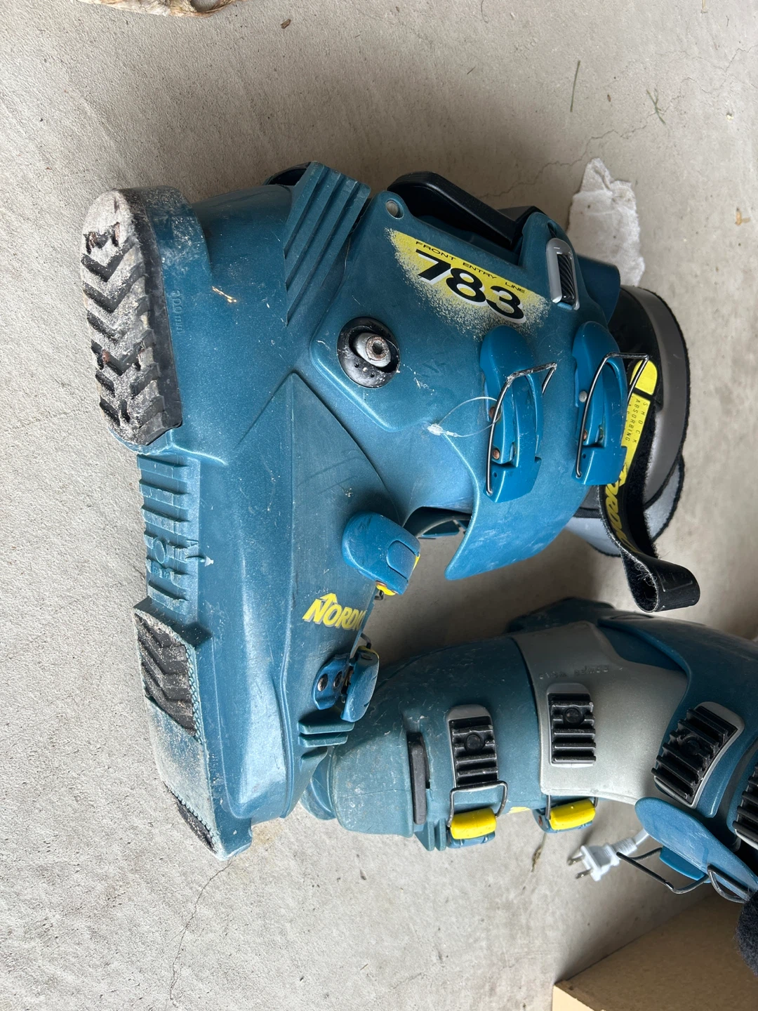 Nordica 783 Ski Boots - photo 2