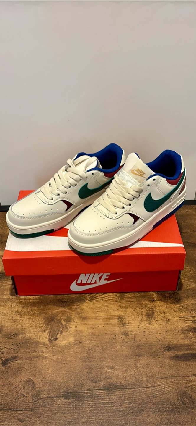 Nike Gamma Force Sneakers Size 8