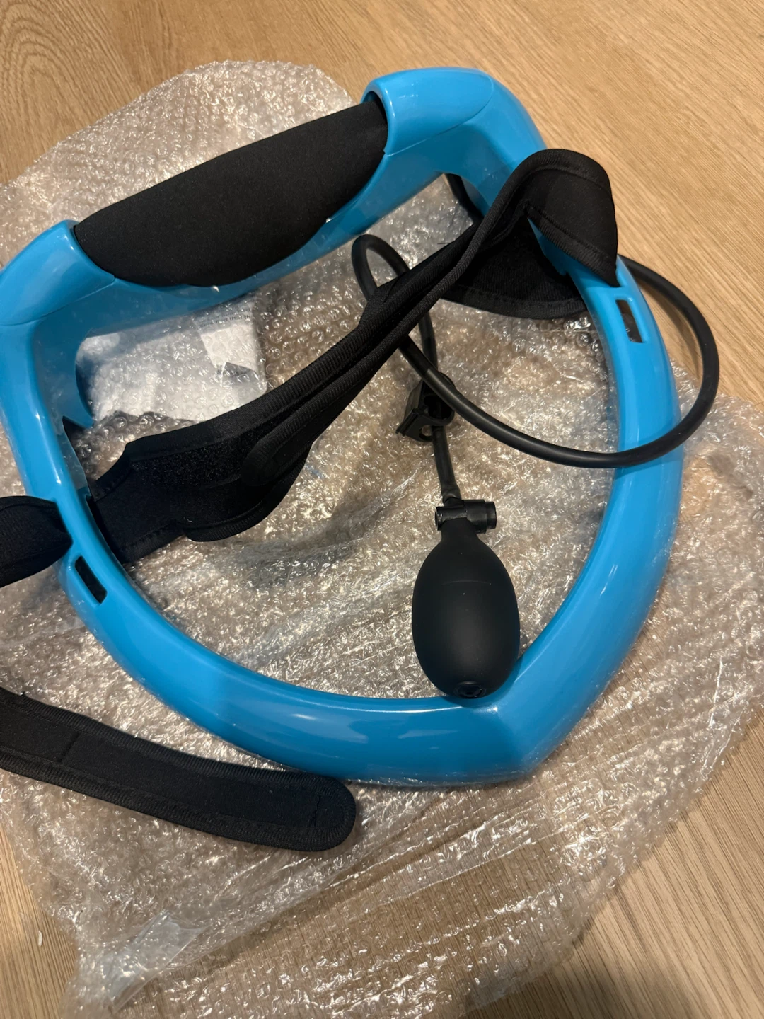 Blue Neck Traction Device with Air Pump - photo 2