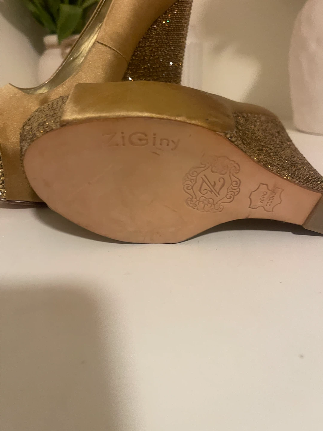 ZiGiny Gold Sparkle Wedge Heels - photo 2