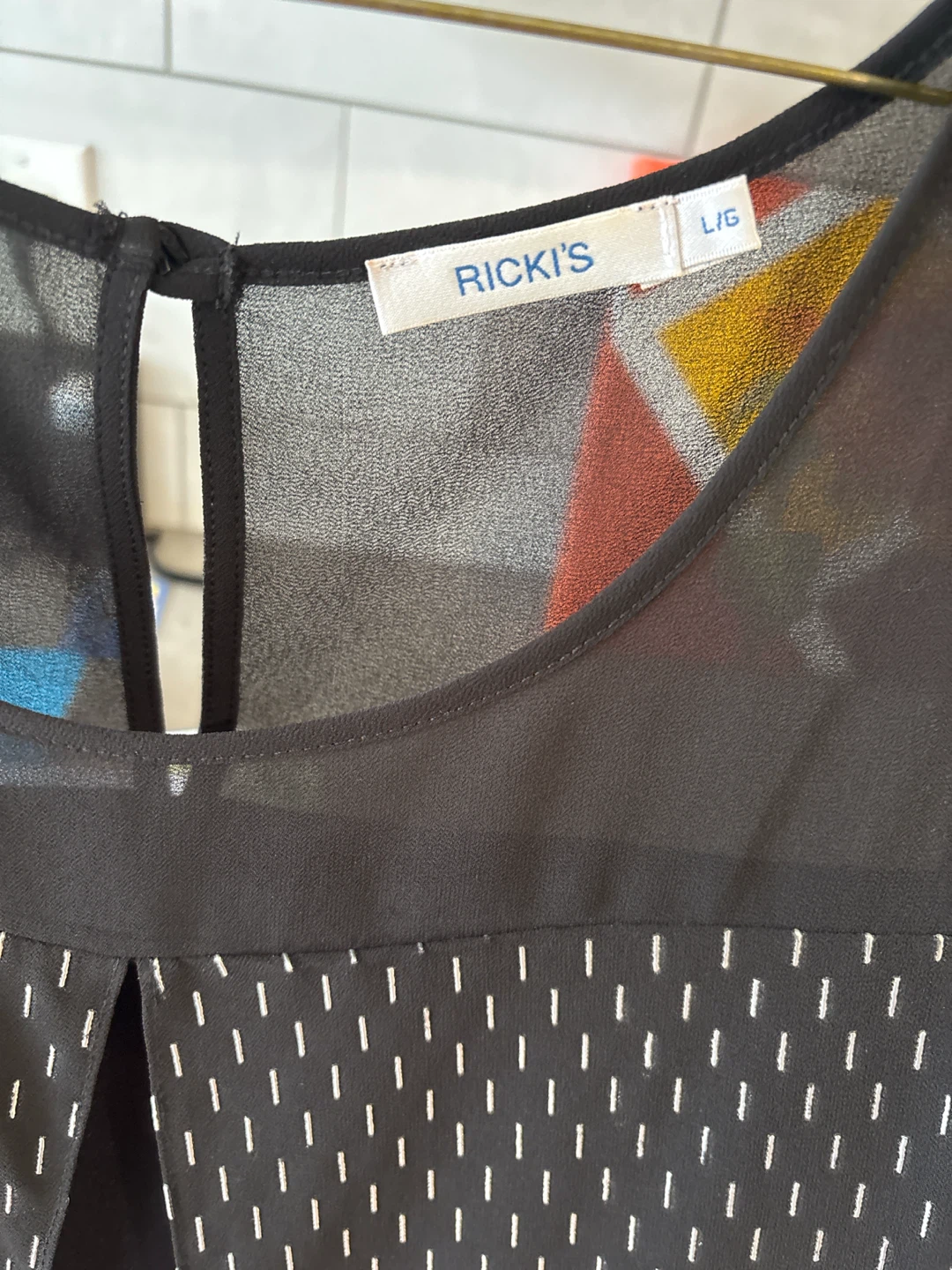 Ricki's Black Sleeveless Top - Large - photo 2
