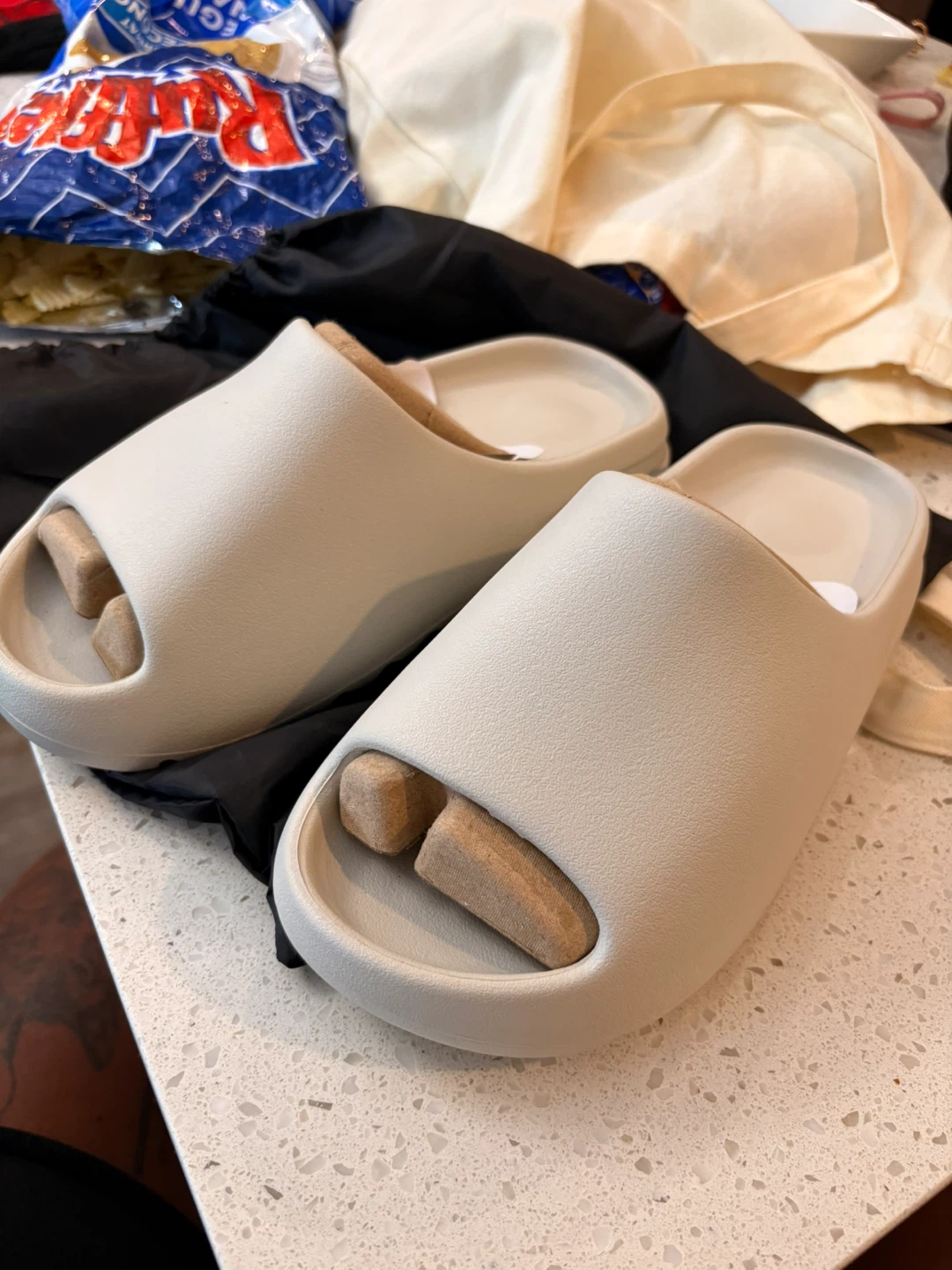Yezzy slides Beige Slides - photo 2