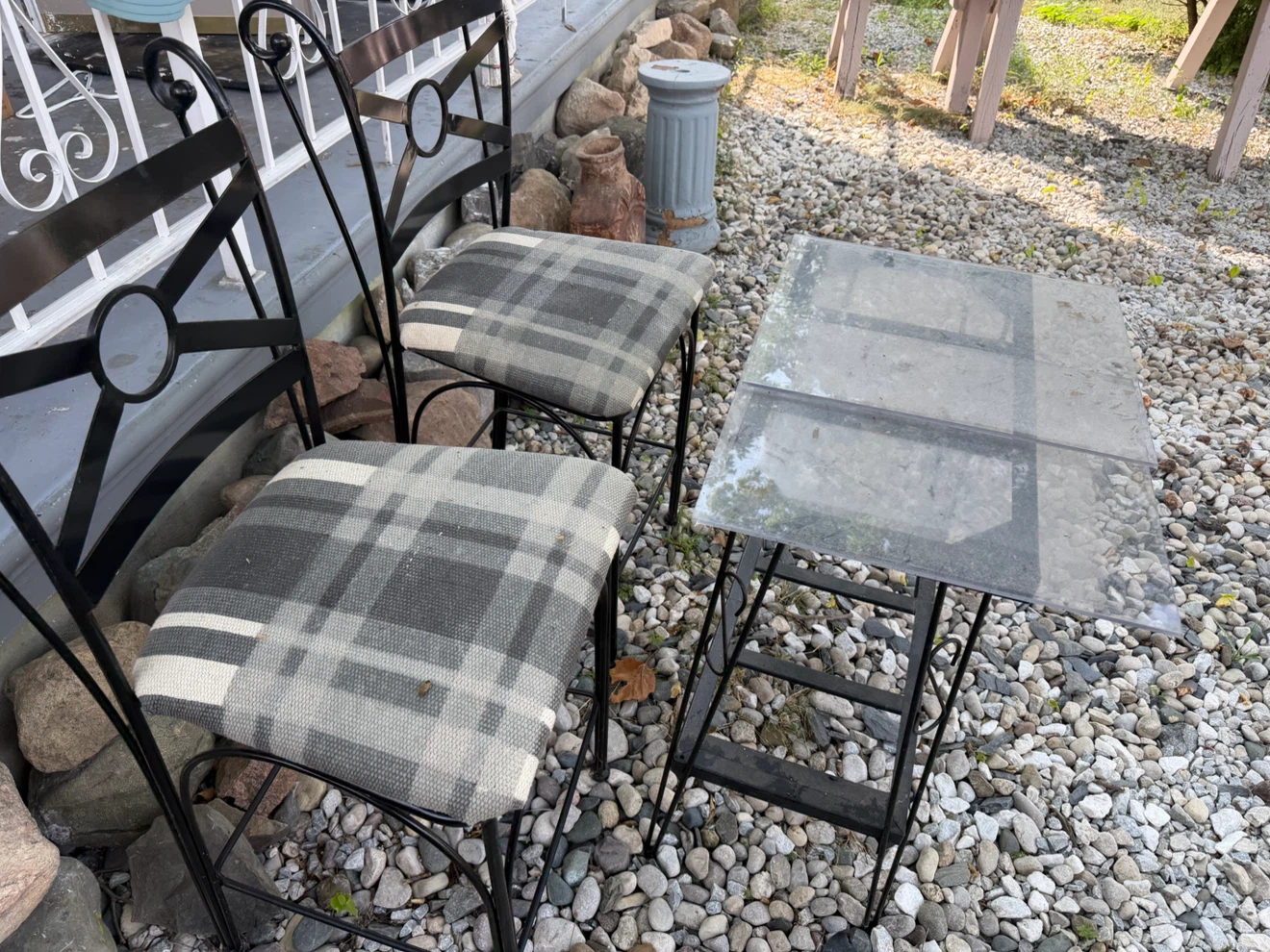 Wrought Iron Chairs and Table Set - photo 4