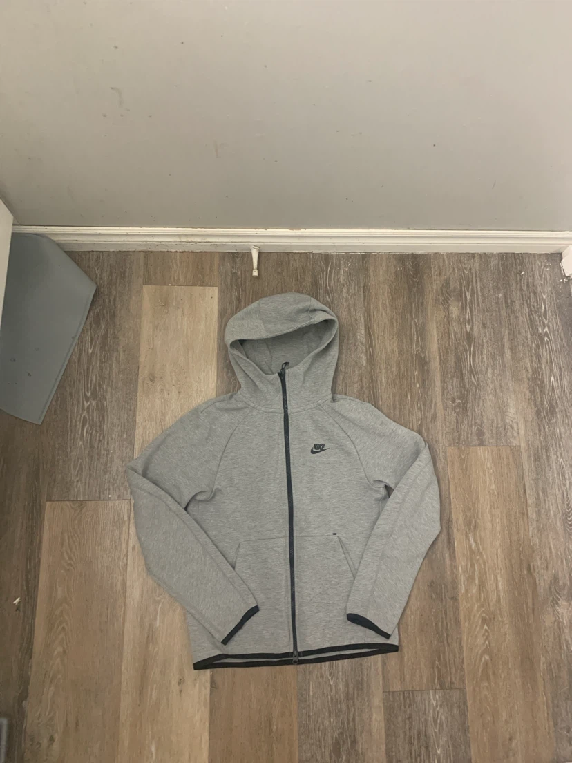 Nike Tech Fleece Hoodie and Pants Set - photo 2