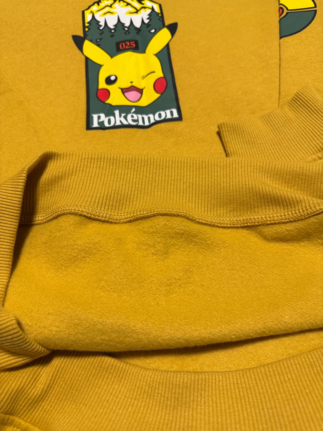 Pokémon Pikachu Crewneck Sweatshirt - photo 2
