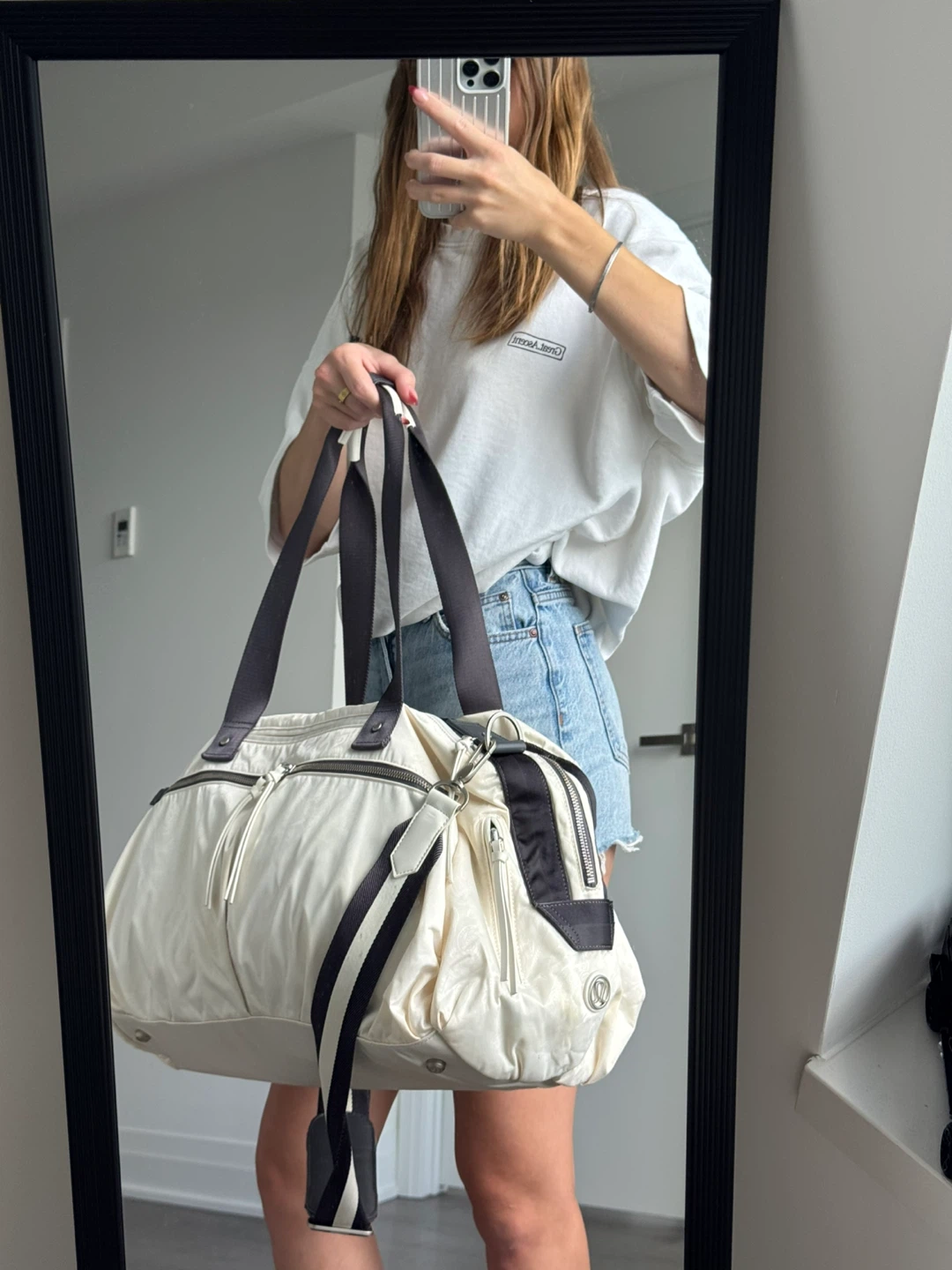 Lululemon Duffel Bag - photo 2