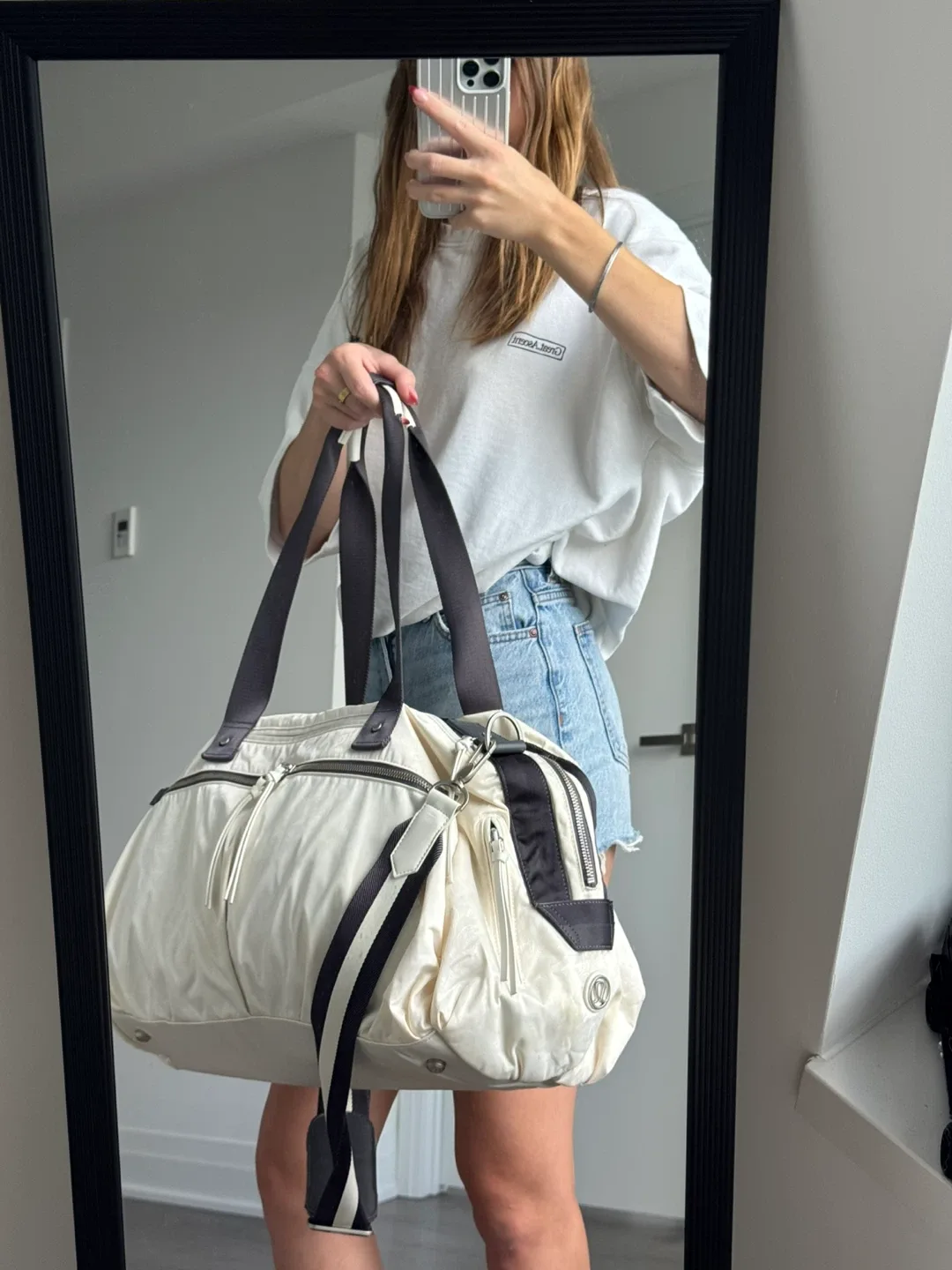 Lululemon Duffel Bag - photo 2
