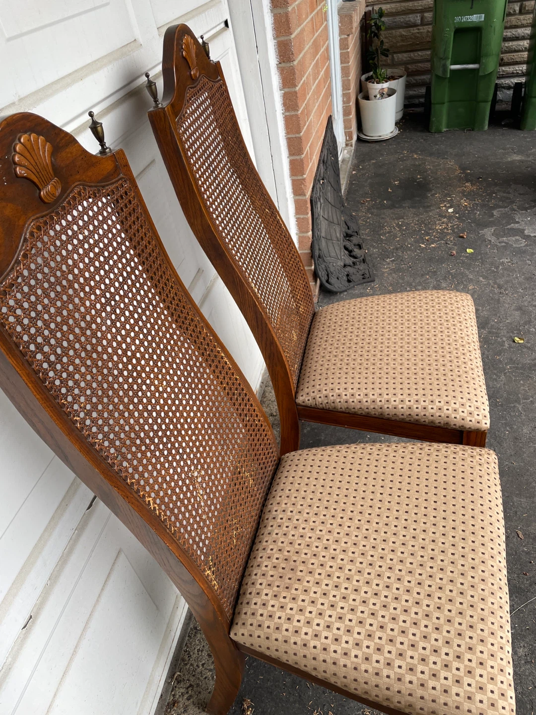 Pair of Cane Back Dining Chairs - photo 3