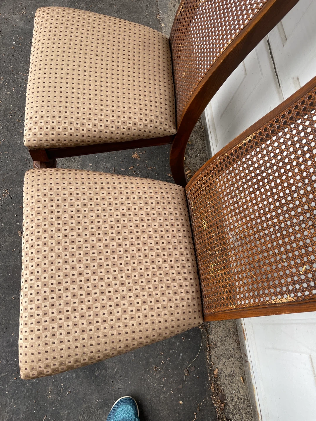 Pair of Cane Back Dining Chairs - photo 4
