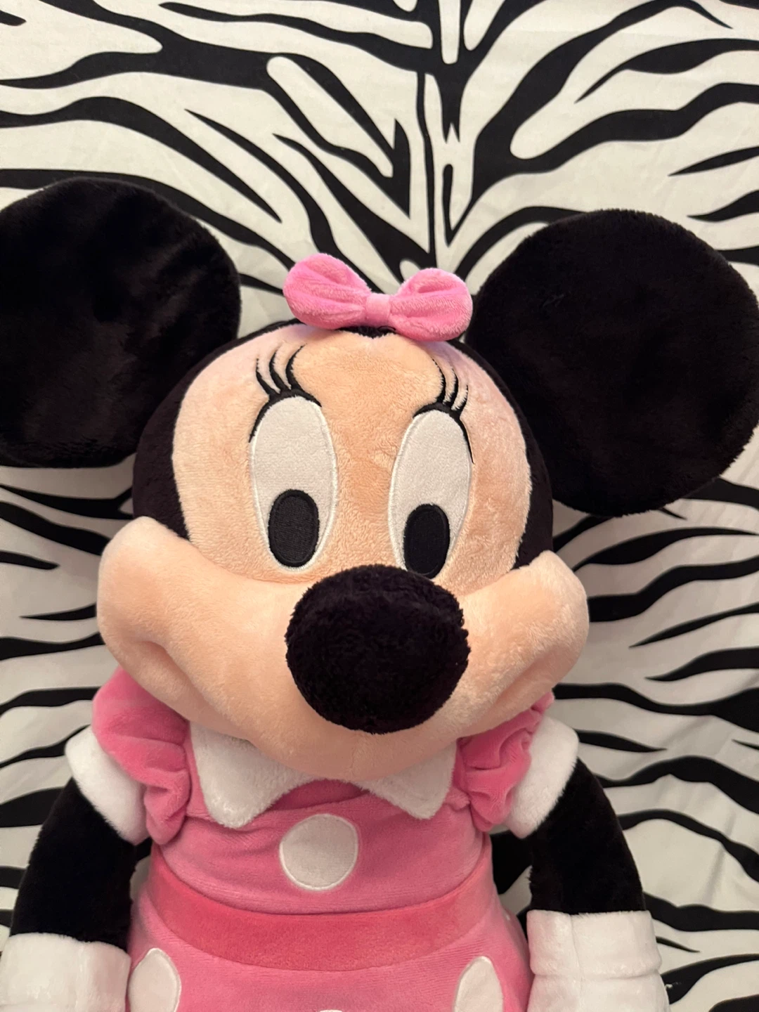 🩷 25 inch Disney Minnie Mouse Plush Toy 🩷 - photo 3