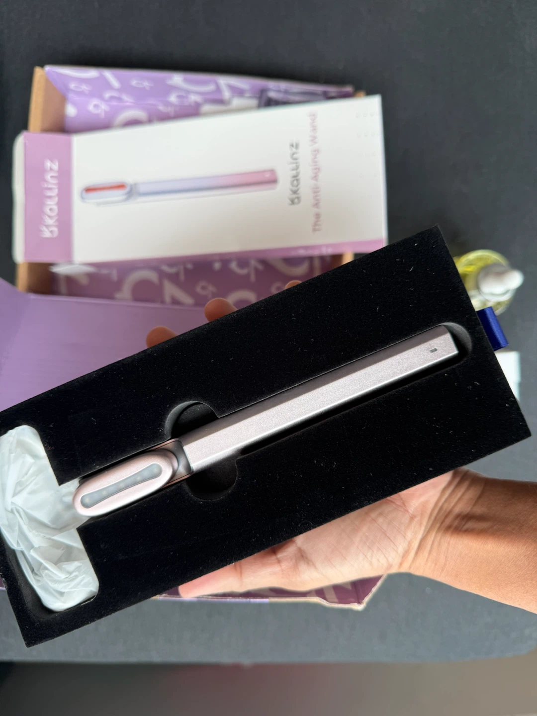 Kallinz Anti-Aging Wand with AgeLess Potion