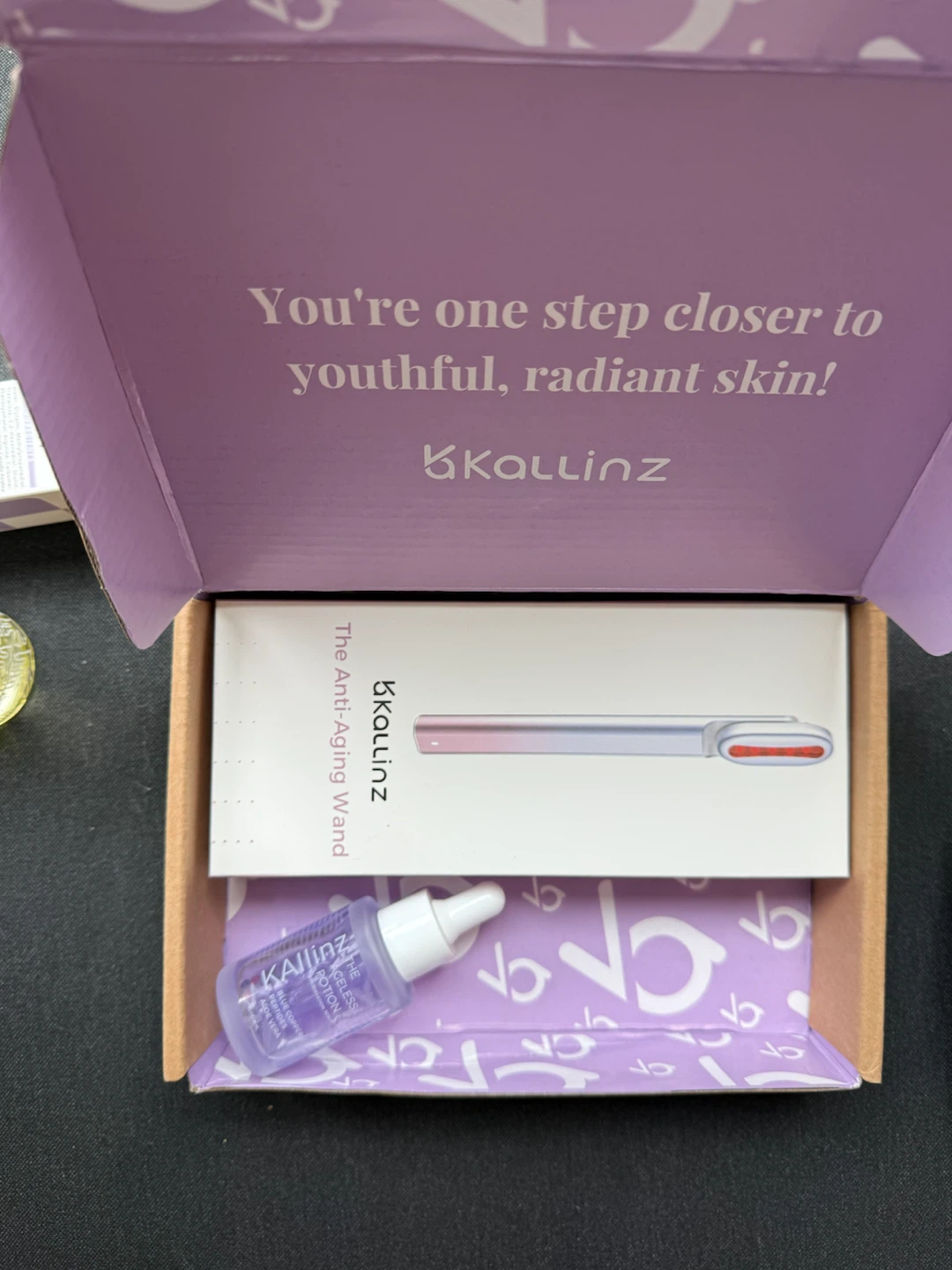 Kallinz Anti-Aging Wand with AgeLess Potion - photo 3