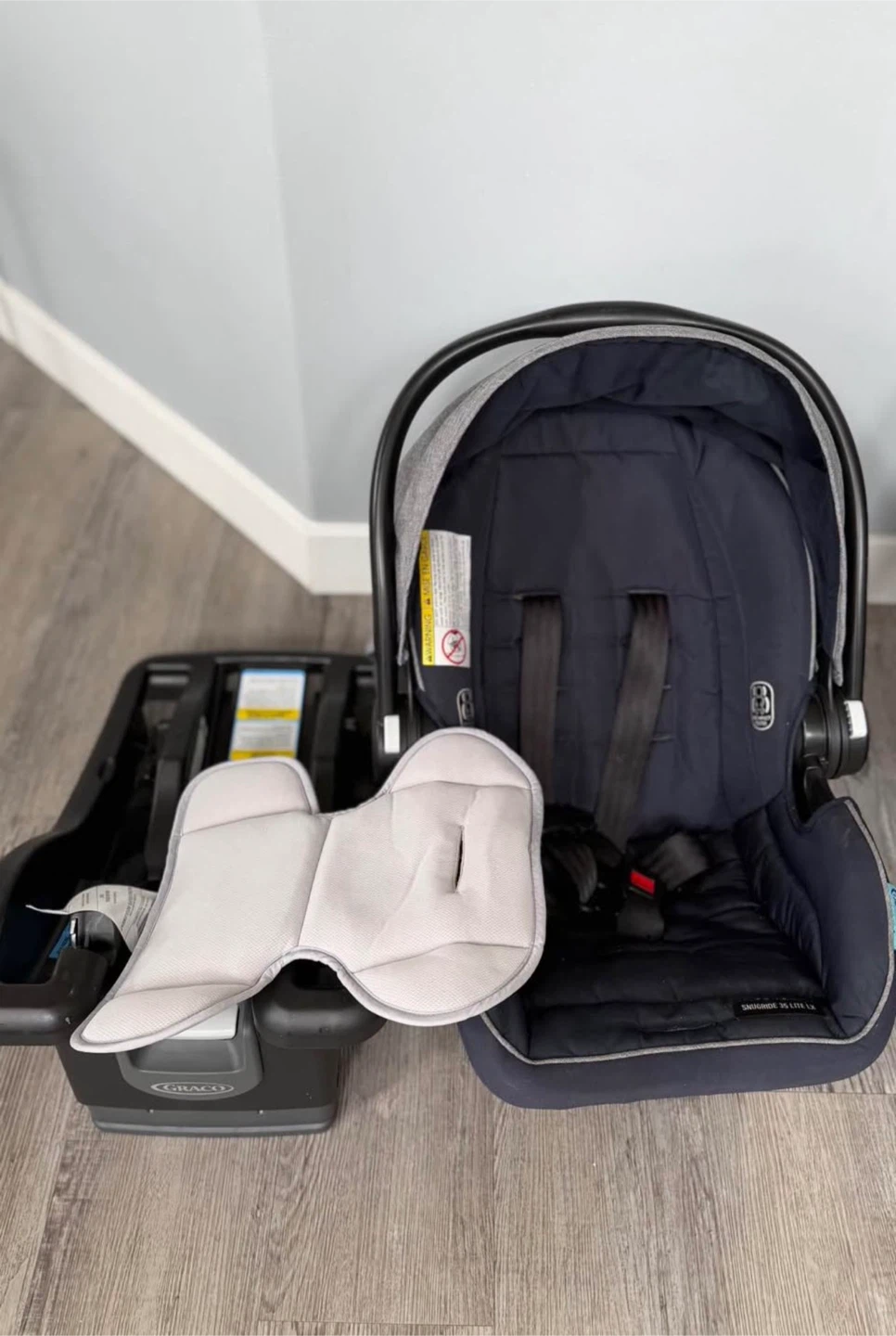 Graco infant car seat - photo 2