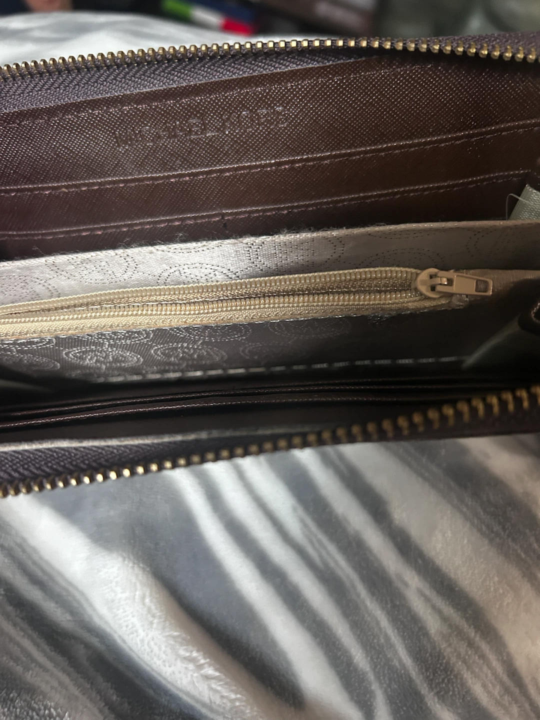 Michael Kors Zip Around Wallet - photo 2